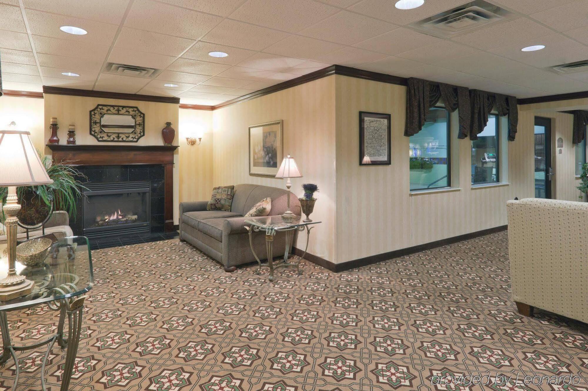 Holiday Inn Express Greensburg By Ihg Exterior photo